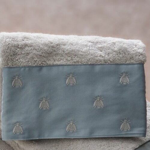 Coppia spugna asciugamano+ospite Mastro Raphael API SATIN CORDA CON BALZA CELESTE